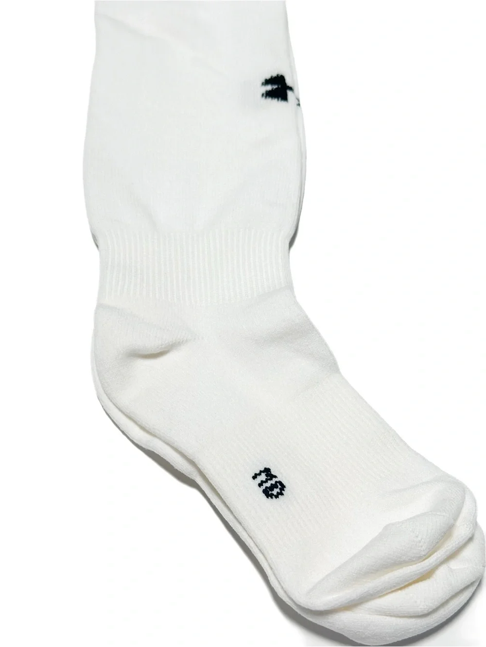 UA Under Armour Unisex Knee High Compression Socks in White ArmourGrip®  Knit
